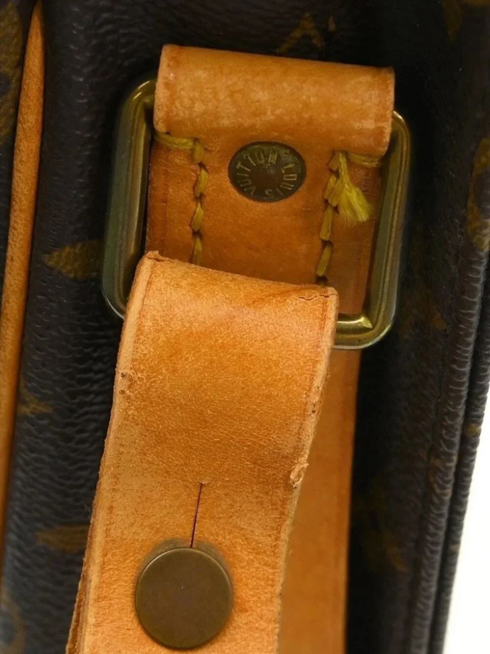 LOUIS VUITTON CARTOUCHIERE MM SHOULDER BAG